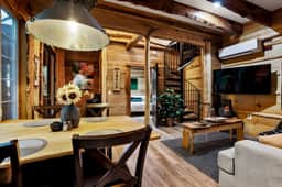 Treetop Bungalow Treehouse