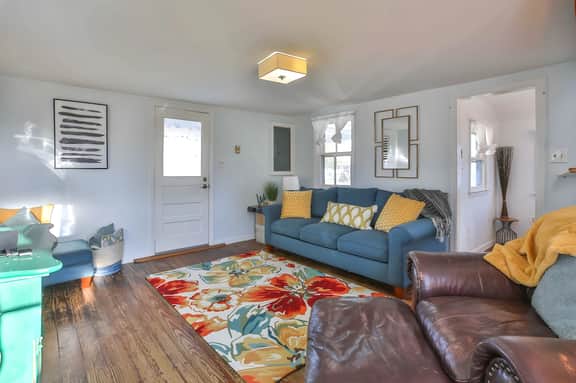 Wine Country Cottage King Bed